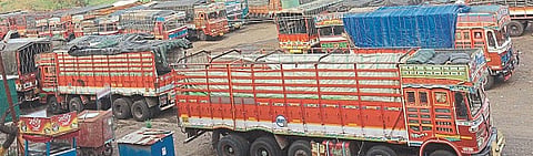  Eight thousand trucks jammed here in Sangali