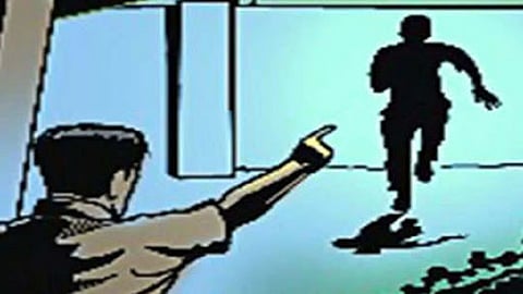 Prisoner ran away from medical hospital at nagpur 