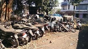 vehicles to be auctioned.jpg
