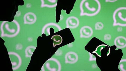 How to send WhatsApp messages to multiple contacts 