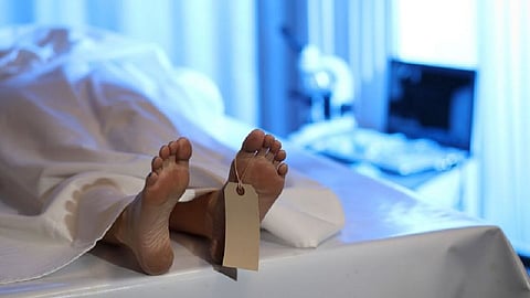 women dead in train journey.jpg
