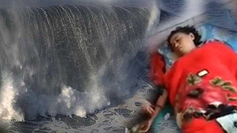 A woman who was driven by the sea was found alive