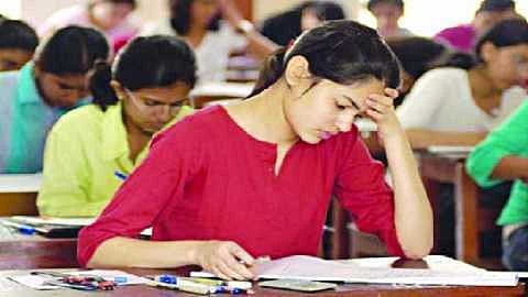 Exam studant