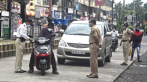रायगड वाहतूक पोलिसांची कारवाई; तब्बल साडेतीन कोटींचा दंड वसूल 