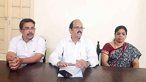 झाराप - दोडामार्ग दरम्यान वैद्यकीय महाविद्यालय व्हावे 