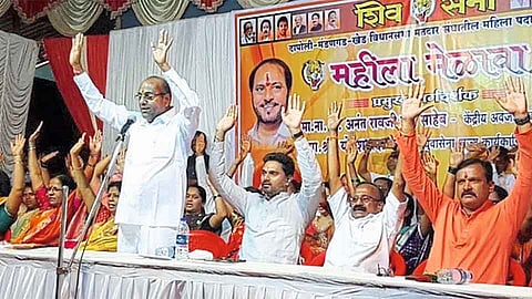 गीतेजी, तुमचा शिवसैनिकांवर भरवसा नाय काय? 