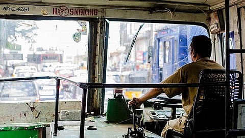 S.T कर्मचारी, अधिकाऱ्यांवरील प्रलंबित गुन्हे निकाली काढा; विभाग नियंत्रकांना सूचना 