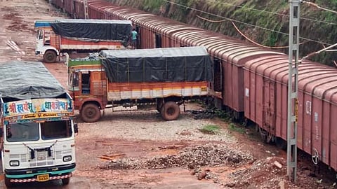 Fifteen Hundred Metric Tons Of Fertilizer Delivered To Ratnagiri 