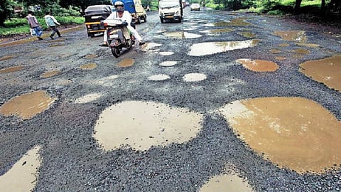 People done Dafan protest for building new roads in Wardha 