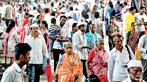 विठ्ठलनामाने दुमदुमली पुण्यनगरी 