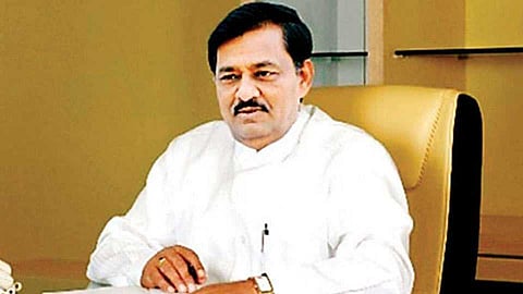 2deshmukh_4.jpg