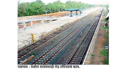 सावंतवाडी टर्मिनसचे काम थांबू देणार नाही - सुरेश प्रभू