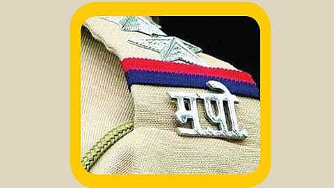 Four arrested for two Wheeler stolen