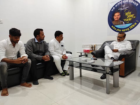 Former Deputy Panch of Ralegan Siddhi Labhesh Auti meet on Health Minister Rajesh Tope