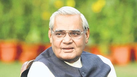 "अटल'च्या प्रचारासाठी "अटल' 