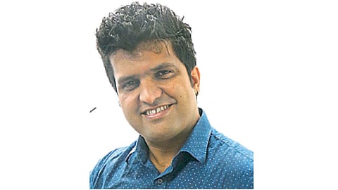 Dr-Muniratnam
