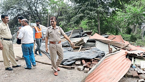 अतिक्रमणांवर हातोडा