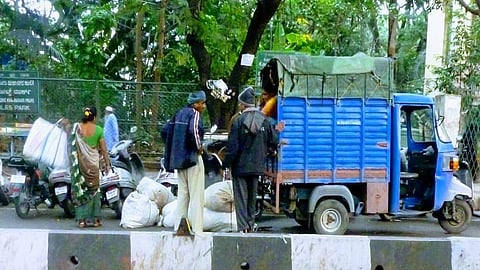 Farmers Helpline for Drivers Delivery of Goods in city On behalf of the Agricultural Marketing Board