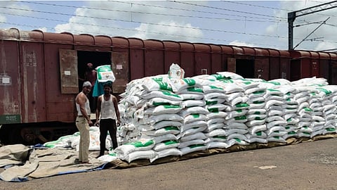 Fertilizer-Transport-Daund