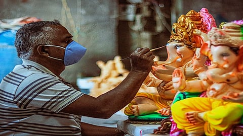 Home Delivery Service for ganesh Idol is started in pune