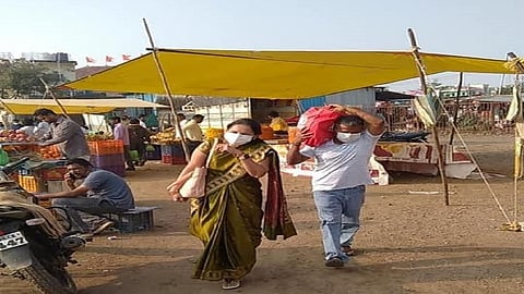 IAS Sunil Kendrekar Buying Vegetable With Wife
