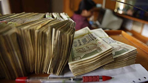 नोटाबंदीची वर्षपूर्ती : माध्यमांच्या दृष्टिकोनातून...