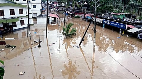 दक्षिण भारतातही पावसाचे थैमान; पुरात 31 बळी