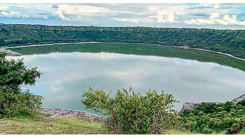 Lonar-Sarovar
