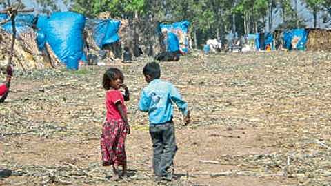 The children of migrant workers are still far from education