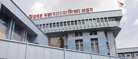 पिंपरी-चिंचवडमध्ये नगरसेविकेलाच ठेकेदाराकडून दमदाटी 