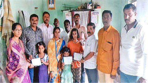 अन् वर्गमित्र धावून आले पवार कुटुंबियांच्या मदतीला