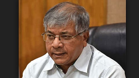  Loksabha 2019: पंतप्रधानपदासाठी प्रकाश आंबेडकरांकडून 'या' नेत्याला पसंती