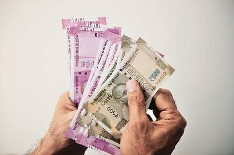  Percentage of interest dropped, trust maintained; Interest rates on loans with deposits fell