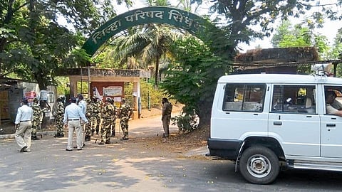 Office bearer selection Zilla Parishad came to Sindhudurg in the form of a camp kokan political marathi news