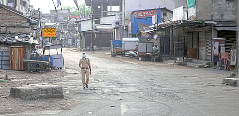 Due to the death of a coronary patient, the area was sealed in Nagpur
