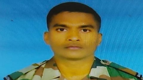 soldier sangram patil final funeral  in a military crematorium