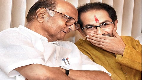 मोठी बातमी: डॅमेज कंट्रोलसाठी शरद पवार थेट 'वर्षा' बंगल्यावर? 