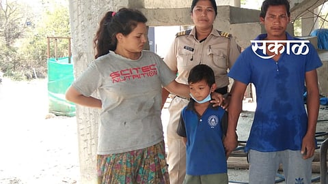 रागाने निघून गेलेला ऋषिकेश पोलिसांच्या सतर्कतेमुळे विसावला आईच्या कुशीत