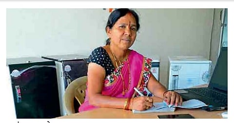 #ThursdayMotivition : सोलापुरातील फिरती विक्रेती बनली यशस्वी उद्योजिका 