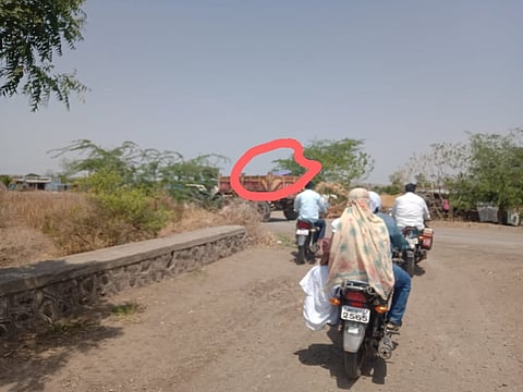 Patient was brought to the hospital by tractor in Karmala taluka