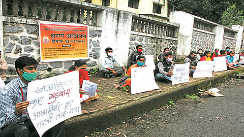 अर्थ विभागाचे अन्यायकारक परिपत्रक रद्द करा : उमेद कर्मचाऱ्यांची मागणी