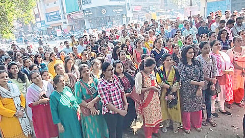 Protests against government by bank employees in Kolhapur