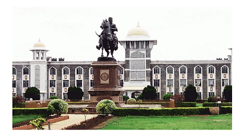 Shivaji university convocation event in Kolhapur Marathi News