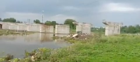 Gumgaon residents still have to endure pain in the rainy season