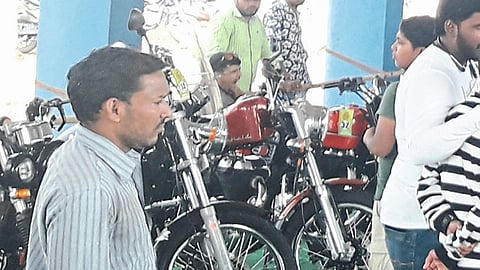 Bullet beauty contest win kolhapur bullet 