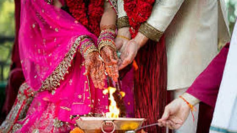  wedding ceremony was held in Shirur taluka with following Guidelines