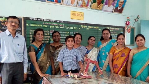 marathi news student made jcb machine 