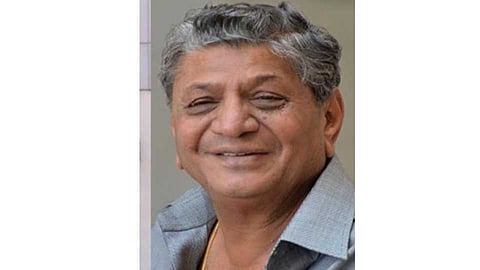 Former MP Prasad Tanpure informed that the farmers of the damaged pomegranate orchards will get compensation