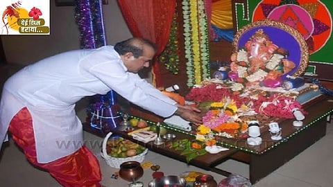 सेलिब्रेटी बाप्पा! आमच्या गणेशाची  यंदा ऑनलाईन पूजा - सुरेश वाडकर 
