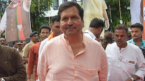 भाजपच्या मुंबई अध्यक्षांना पाहिलंत का? राजकीय वर्तुळात आहे "ही" चर्चा!